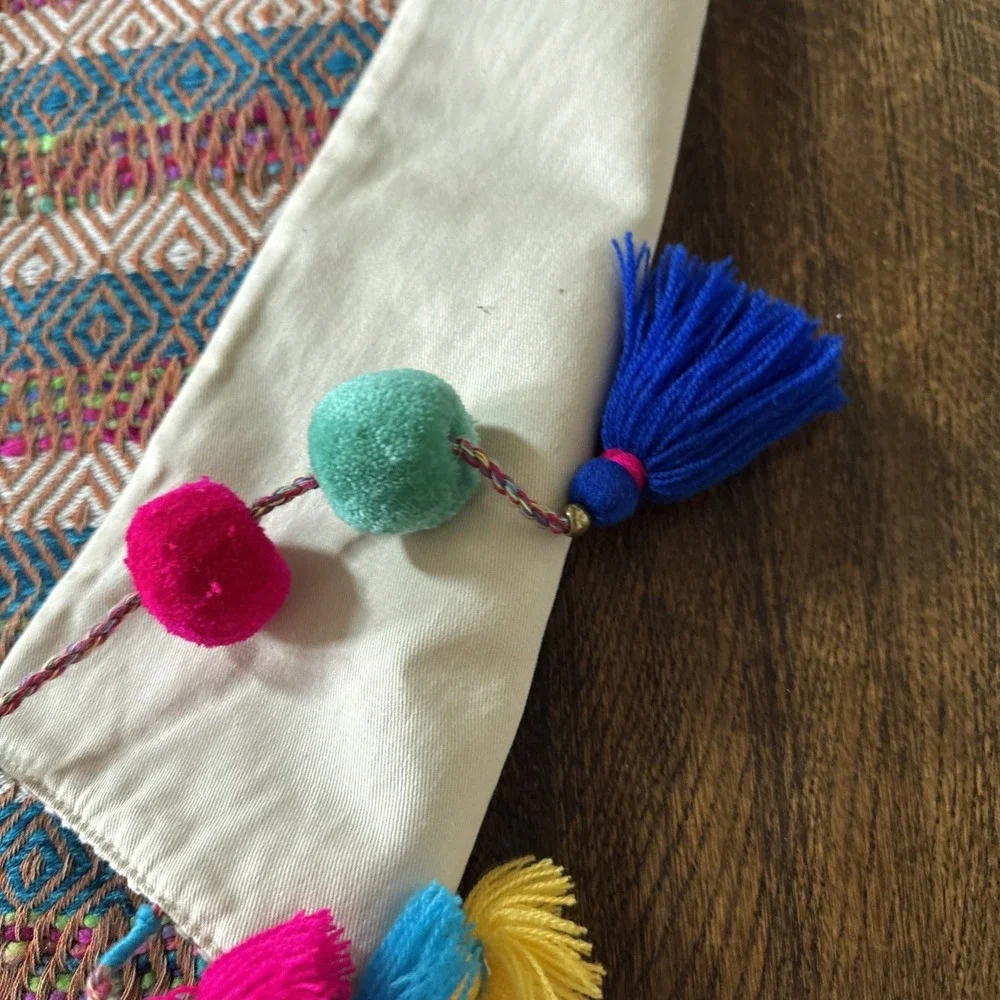 Woven Table Runner Textile with Pom Poms‎ Folk-art 106